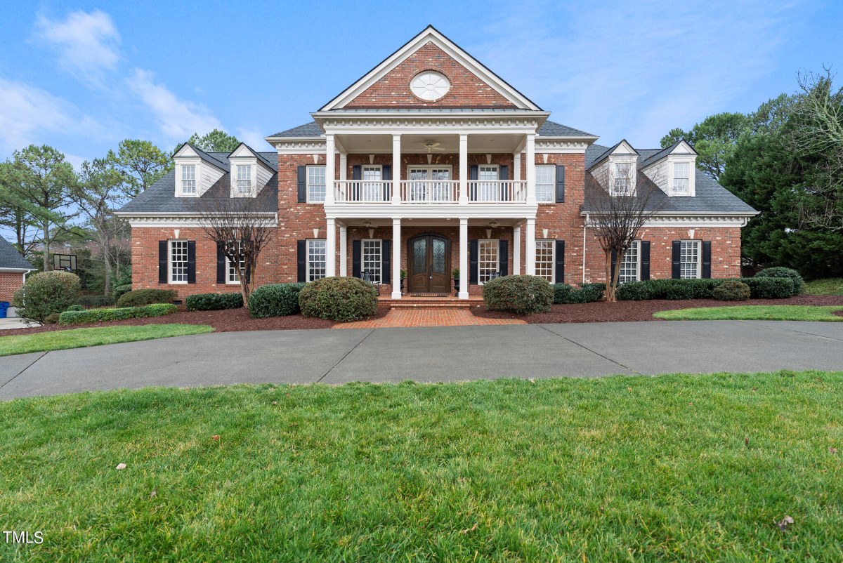 2408 WAKEFIELD PLANTATION DRIVE exterior of home